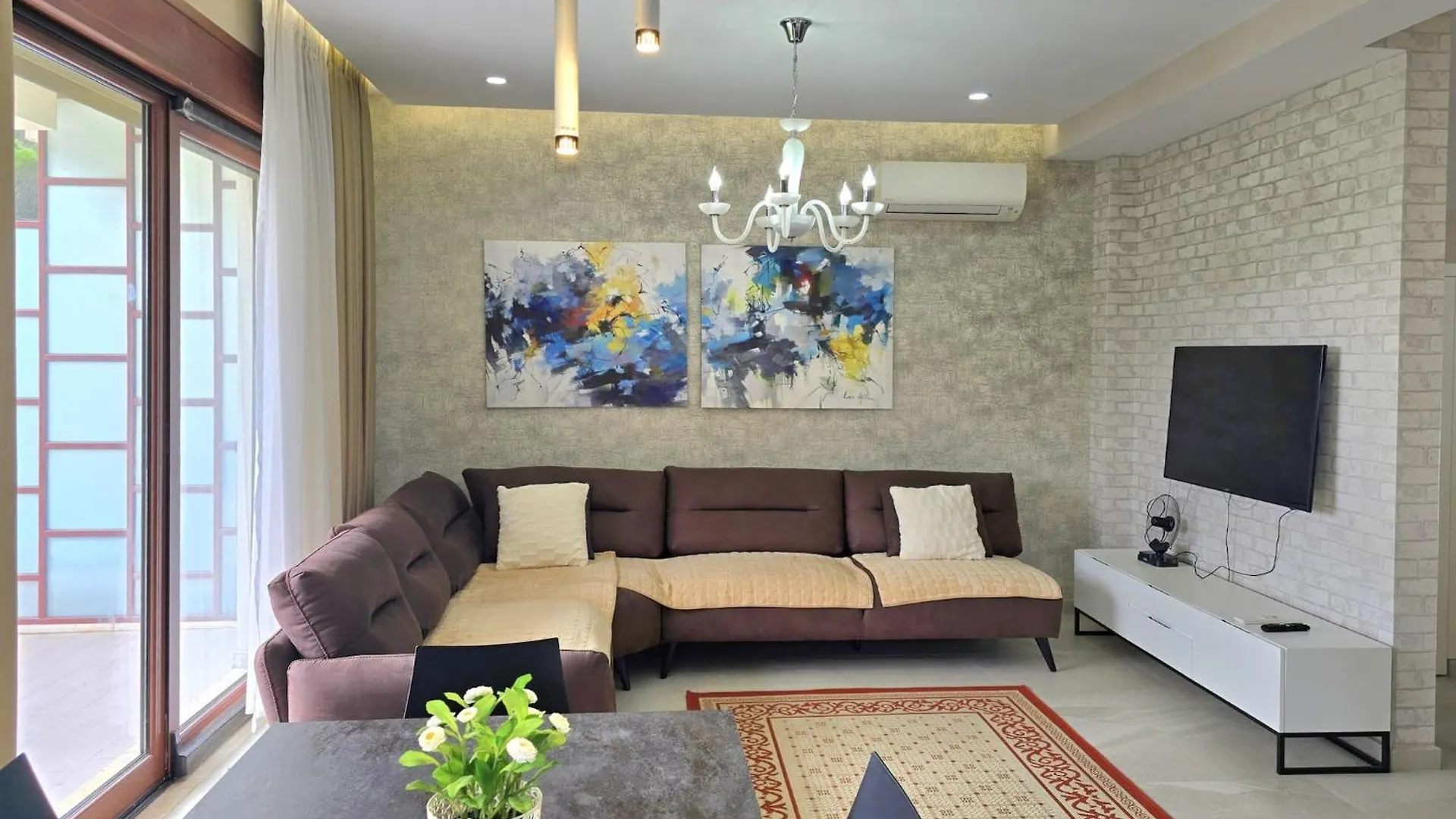 Bright & Breezy Villa By The Sea Plazhi San Pietro