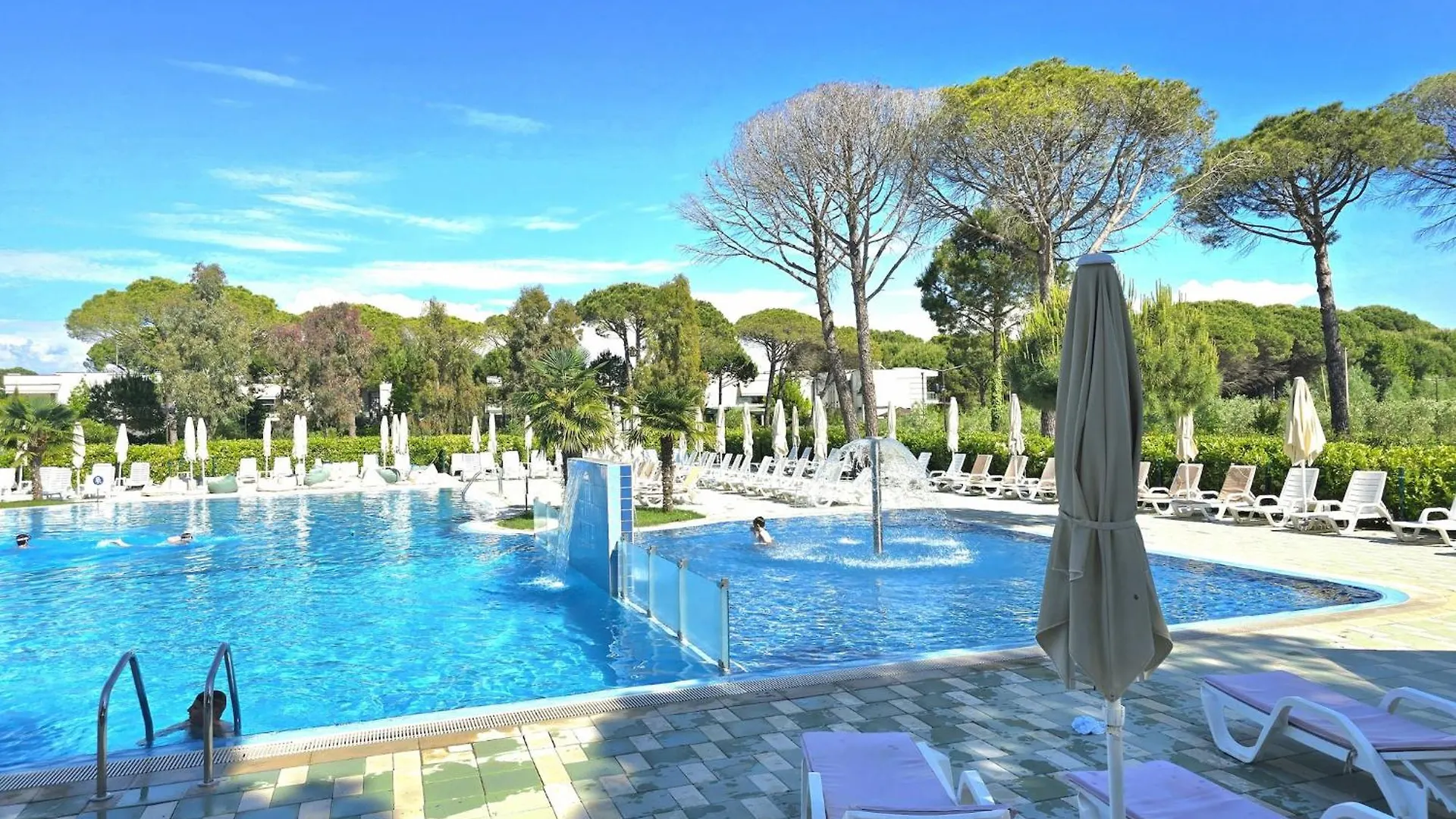 Bright & Breezy Villa By The Sea Plazhi San Pietro Albania