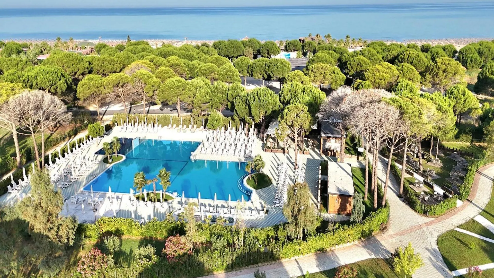 Bright & Breezy Villa By The Sea Plazhi San Pietro