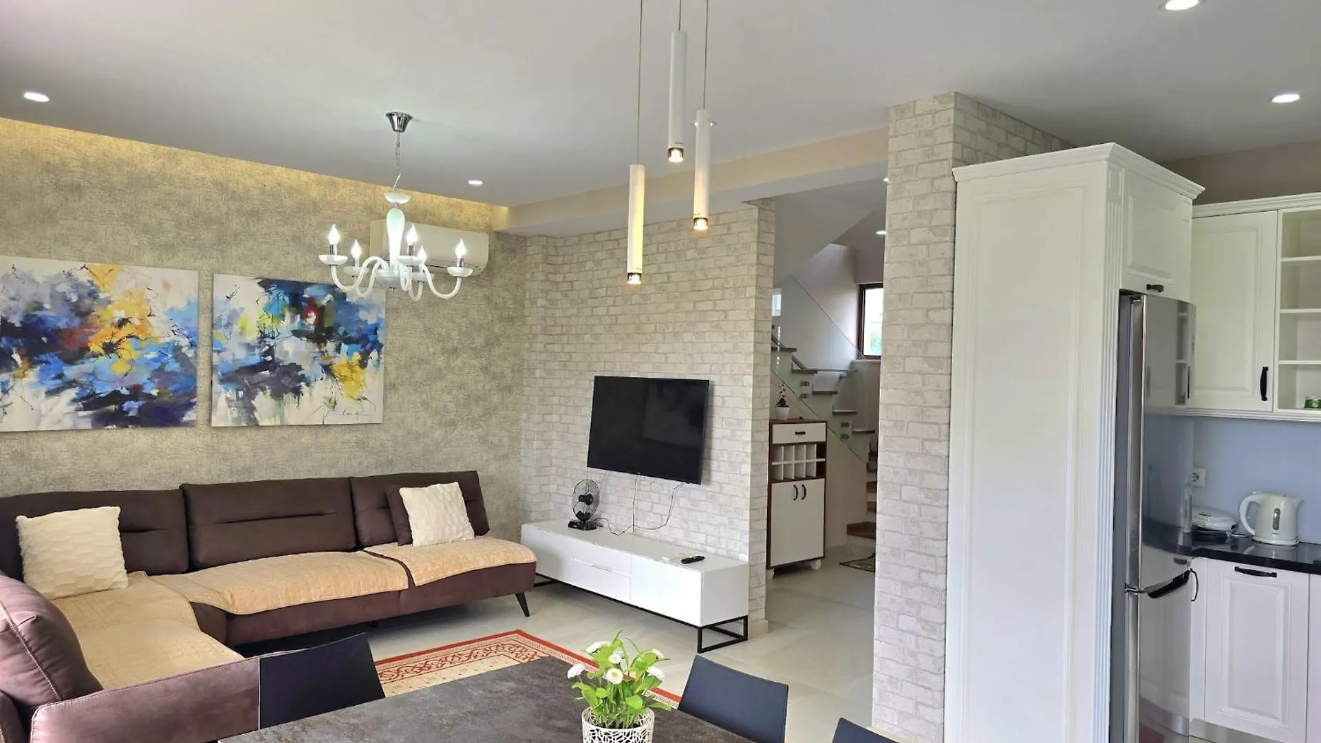 Bright & Breezy Villa By The Sea Plazhi San Pietro